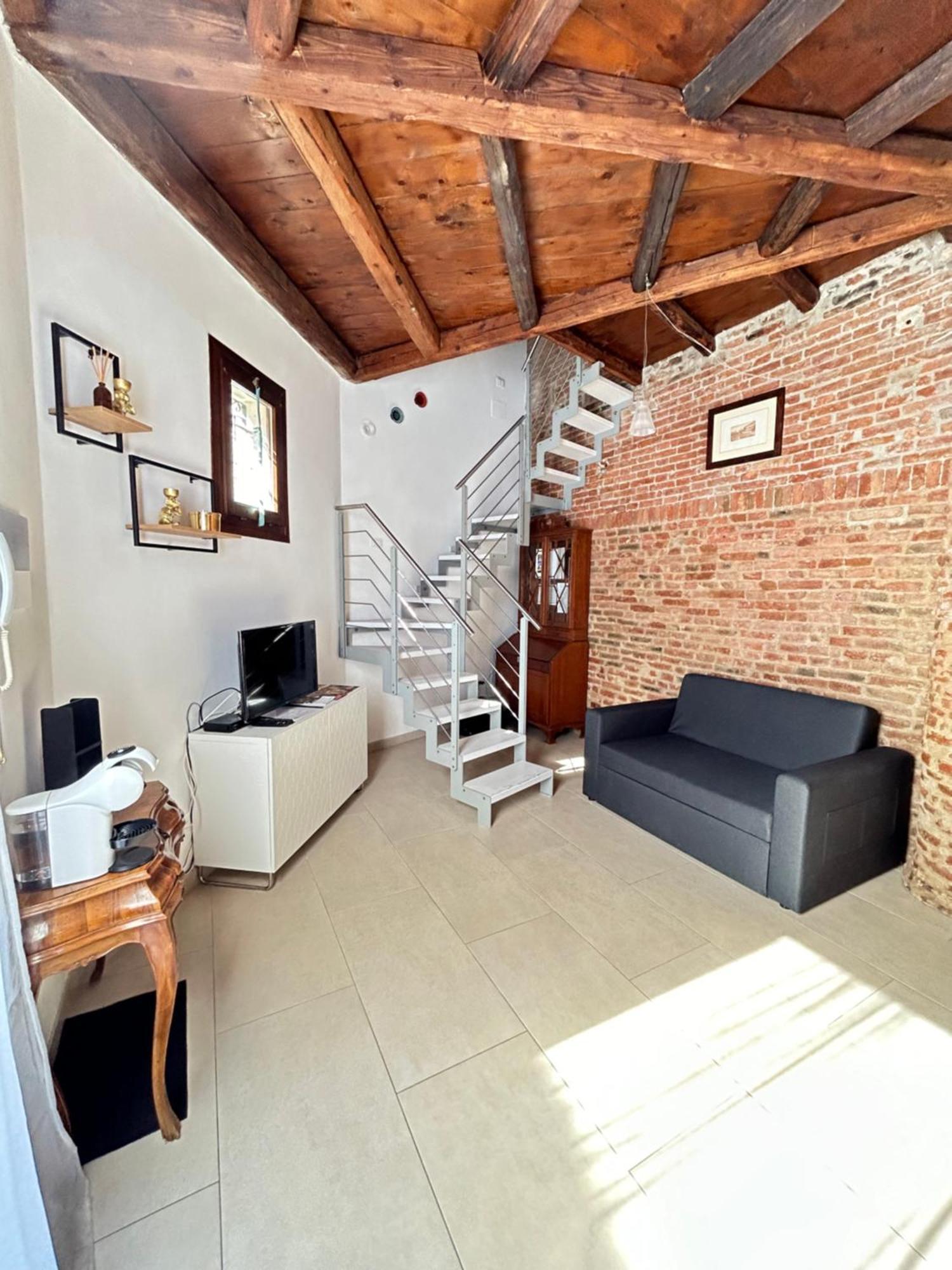 Chiesetta Abside Ex Seminario -Apartment Rovigo Luaran gambar